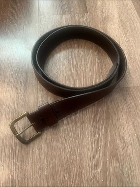 Carhartt Classic Journey Men’s Leather Belt in Dark Brown